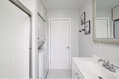 461 18th Street, West Babylon, NY 11704 - Photo 15