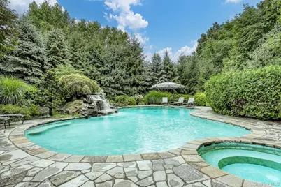 8 Lety Lane, Suffern, NY 10901 - Photo 29