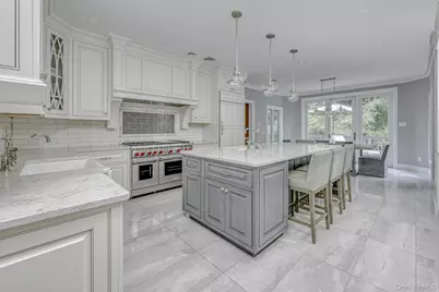 8 Lety Lane, Suffern, NY 10901 - Photo 9
