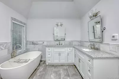 8 Lety Lane, Suffern, NY 10901 - Photo 17