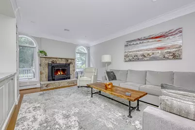 8 Lety Lane, Suffern, NY 10901 - Photo 11