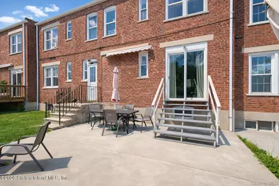 62 Arnold Street, New York, NY 10301 - Photo 5