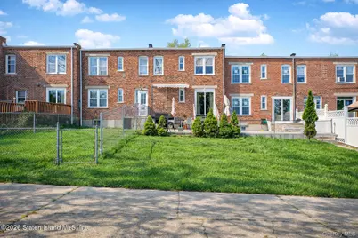 62 Arnold Street, New York, NY 10301 - Photo 1