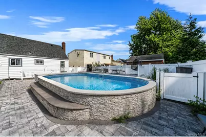 1030 N Fulton Avenue, Lindenhurst, NY 11757 - Photo 25