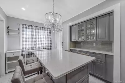 1030 N Fulton Avenue, Lindenhurst, NY 11757 - Photo 9