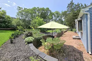 46 Peconic St, Selden, NY 11784 - Photo 23