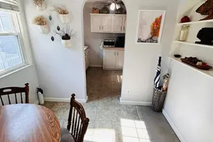 98 Albertson Pl, Mineola, NY 11501 - Photo 5