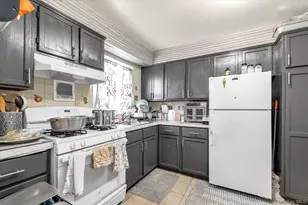147-23 225th St, Springfield Gardens, NY 11413 - Photo 15