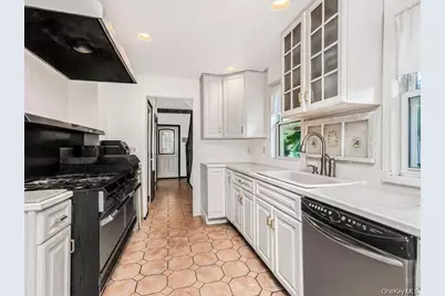 4 Depew Street, Pleasantville, NY 10570 - Photo 15