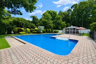 17 Carriage Ln, Centereach, NY 11720 - Photo 29