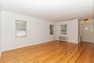 1493 New Hyde Park Dr, New Hyde Park, NY 11040 - Photo 7