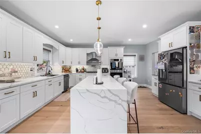 4037 Jean Avenue, Bethpage, NY 11714 - Photo 15