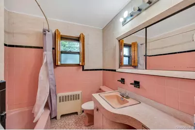 529 Liberty Street, Uniondale, NY 11553 - Photo 13