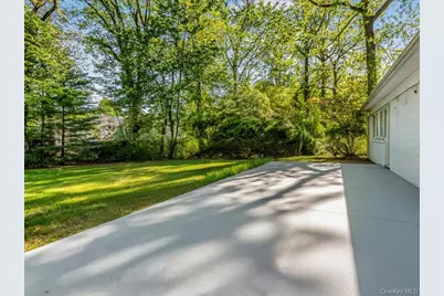 35 Barnard Road, New Rochelle, NY 10801 - Photo 17
