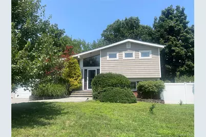 11 Sandalwood Drive, Smithtown, NY 11787 - Photo 1