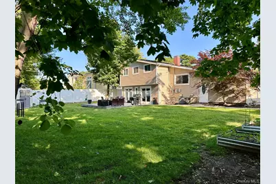 11 Sandalwood Drive, Smithtown, NY 11787 - Photo 23