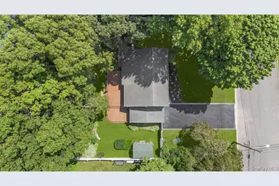 103 Bonnie Road, Oakdale, NY 11769 - Photo 35