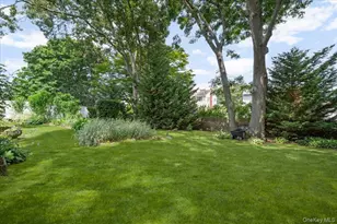 103 Bonnie Rd, Oakdale, NY 11769 - Photo 31