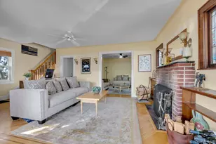 4711 Belmont Rd, Great Neck, NY 11020 - Photo 3