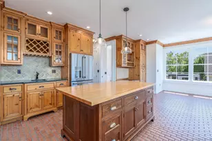 118 Peconic Bay Blvd, Aquebogue, NY 11931 - Photo 9