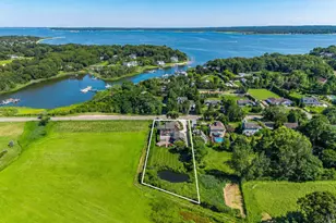 118 Peconic Bay Blvd, Aquebogue, NY 11931 - Photo 43