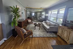 107 Nevada St, Hicksville, NY 11801 - Photo 5