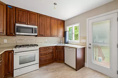 100 Duhaime Road, Pearl River, NY 10965 - Photo 7