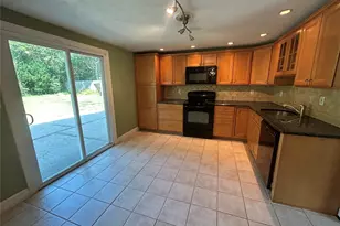 30 Balsam Dr, Medford, NY 11763 - Photo 9