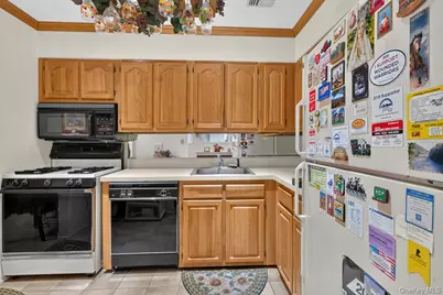 88 Leeward Court, Port Jefferson, NY 11777 - Photo 13