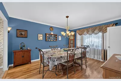 83 Whittier Avenue, Merrick, NY 11566 - Photo 9