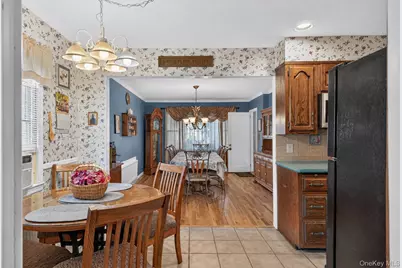 83 Whittier Avenue, Merrick, NY 11566 - Photo 7