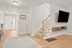 24 Whittier Blvd, Poughkeepsie, NY 12603 - Photo 5