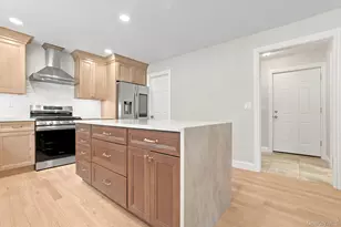 24 Whittier Blvd, Poughkeepsie, NY 12603 - Photo 11