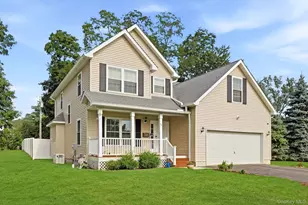 24 Whittier Blvd, Poughkeepsie, NY 12603 - Photo 3