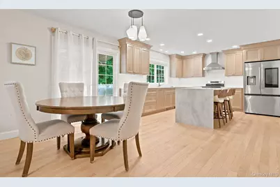24 Whittier Boulevard, Poughkeepsie, NY 12603 - Photo 9