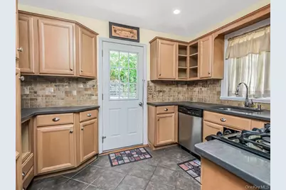 29 S Washington Avenue, Hartsdale, NY 10530 - Photo 5