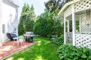 91 Pickwick Rd, Manhasset, NY 11030 - Photo 29