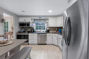 33 Winside Ln, Coram, NY 11727 - Photo 7