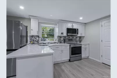 33 Winside Lane, Coram, NY 11727 - Photo 17