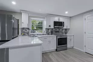 33 Winside Ln, Coram, NY 11727 - Photo 17