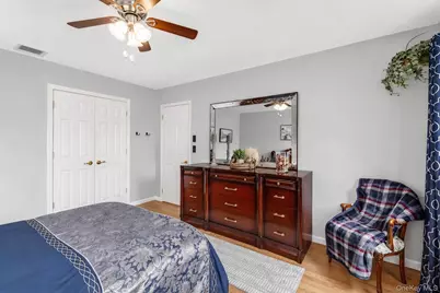 3 Warren Court, Farmingville, NY 11738 - Photo 25