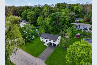 8 Mockingbird Lane, Poughkeepsie, NY 12601 - Photo 1