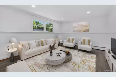 8 Mockingbird Lane, Poughkeepsie, NY 12601 - Photo 17