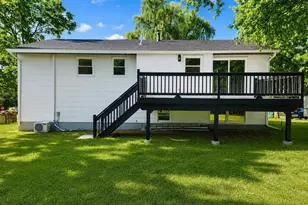 8 Mockingbird Ln, Poughkeepsie, NY 12601 - Photo 23