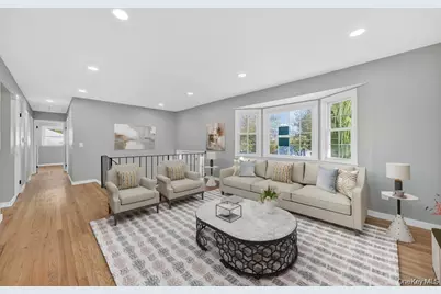 8 Mockingbird Lane, Poughkeepsie, NY 12601 - Photo 3