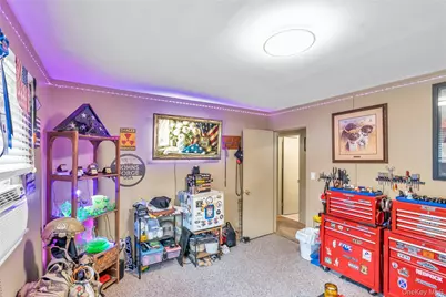 209 Iceland Drive, Huntington Station, NY 11746 - Photo 17