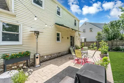 209 Iceland Drive, Huntington Station, NY 11746 - Photo 9