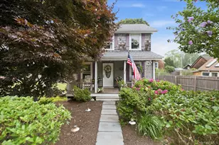 308 Monsell Pl, Greenport, NY 11944 - Photo 3