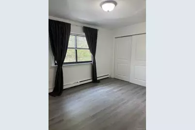27 Stuart Drive, Coram, NY 11727 - Photo 3
