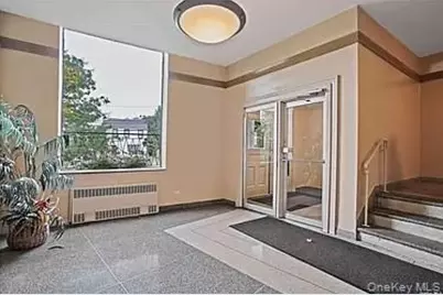 143-25 84th Drive #2E, Briarwood, NY 11435 - Photo 3